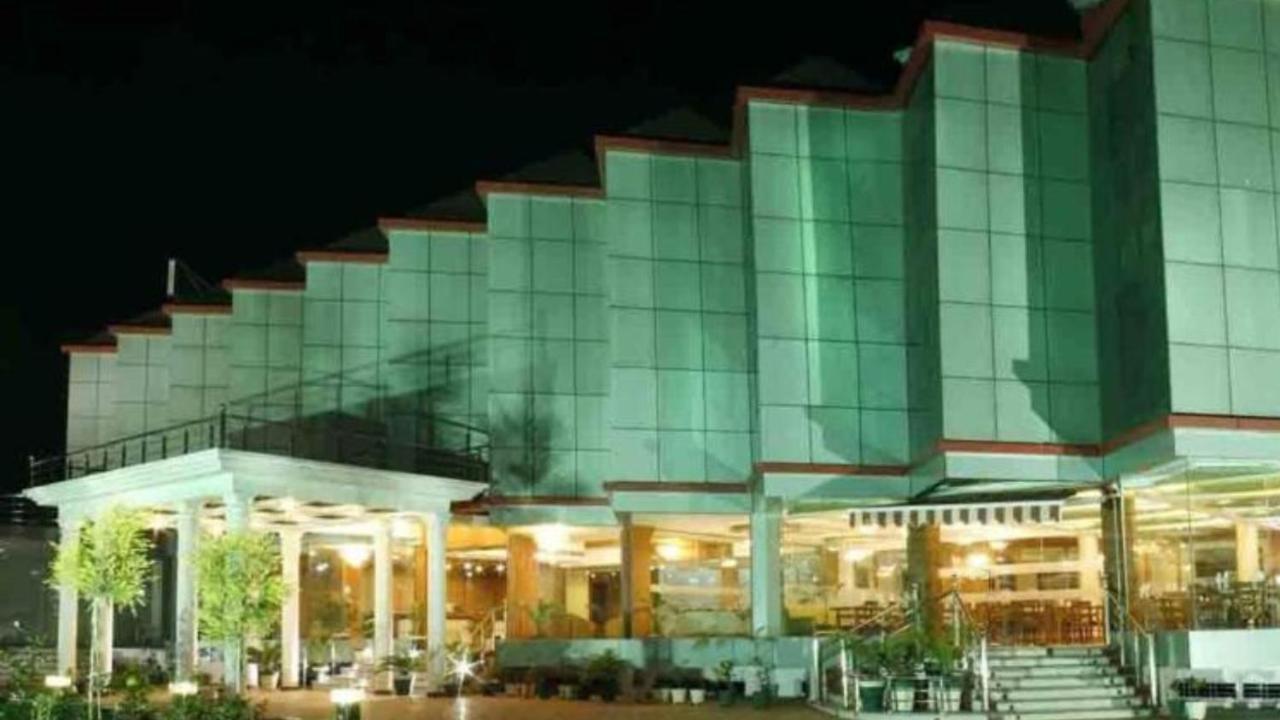 Hotel Padmini Palace Rani Pokhri Ngoại thất bức ảnh