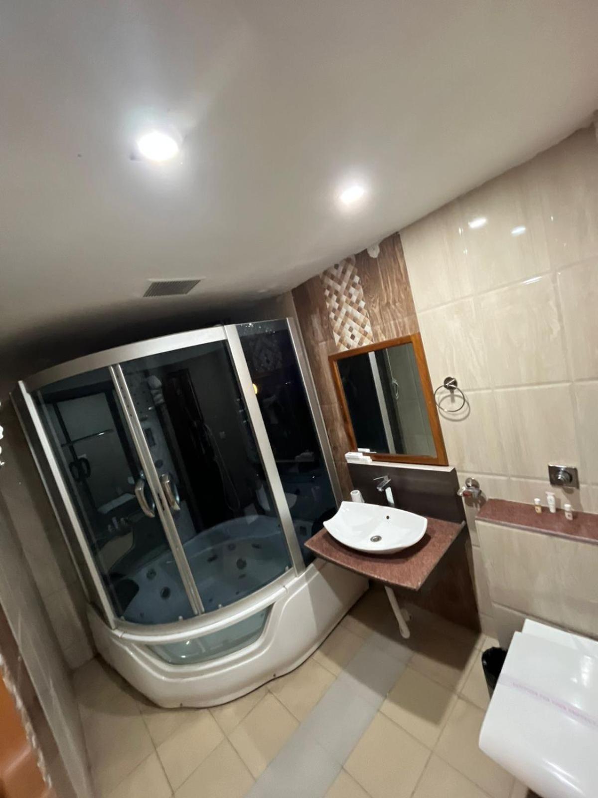 Hotel Padmini Palace Rani Pokhri Ngoại thất bức ảnh