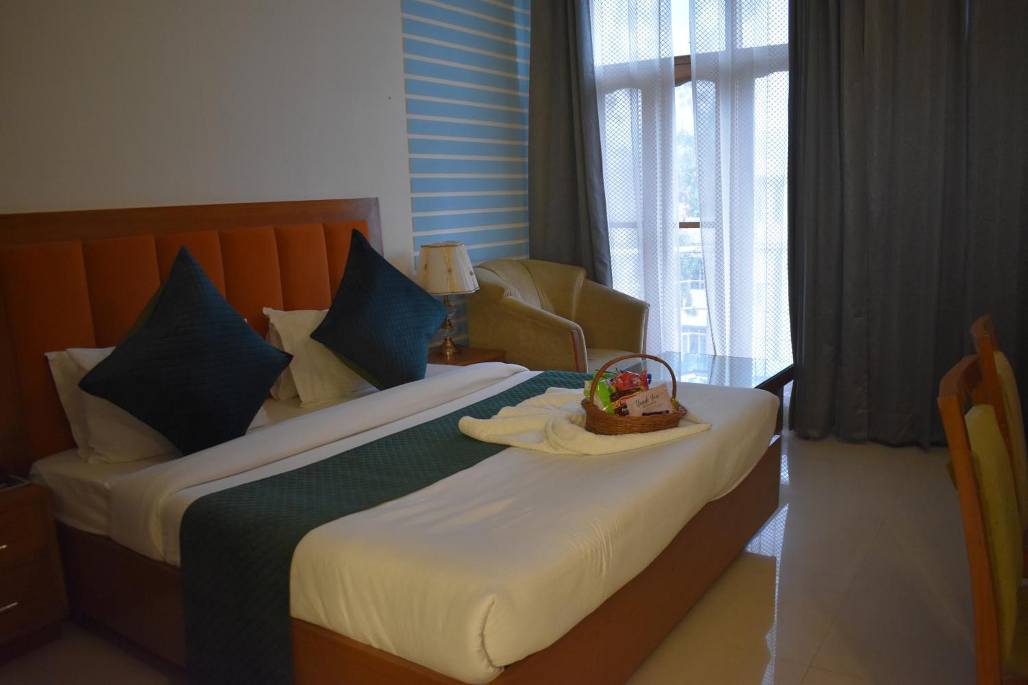Hotel Padmini Palace Rani Pokhri Ngoại thất bức ảnh