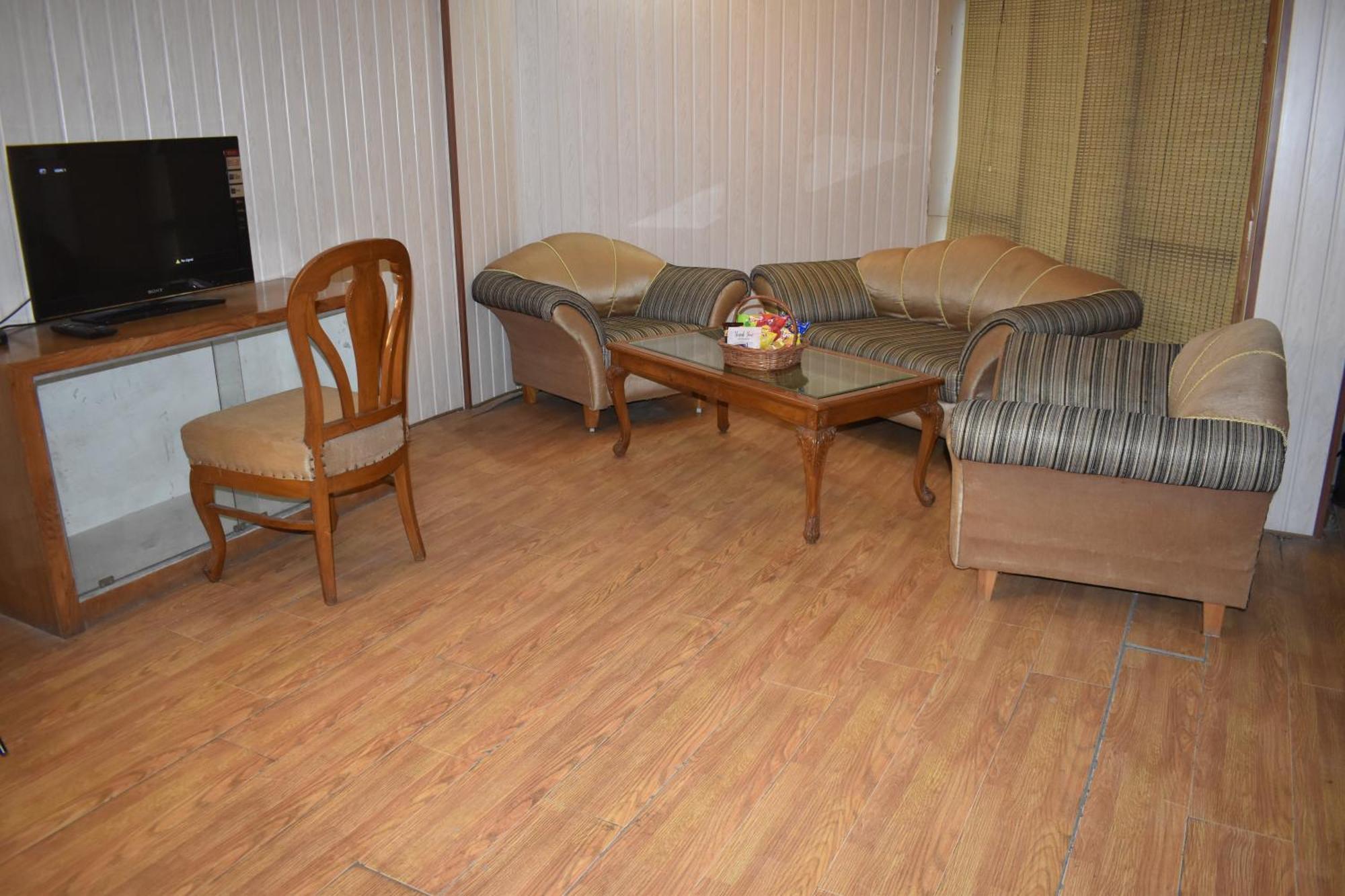 Hotel Padmini Palace Rani Pokhri Ngoại thất bức ảnh