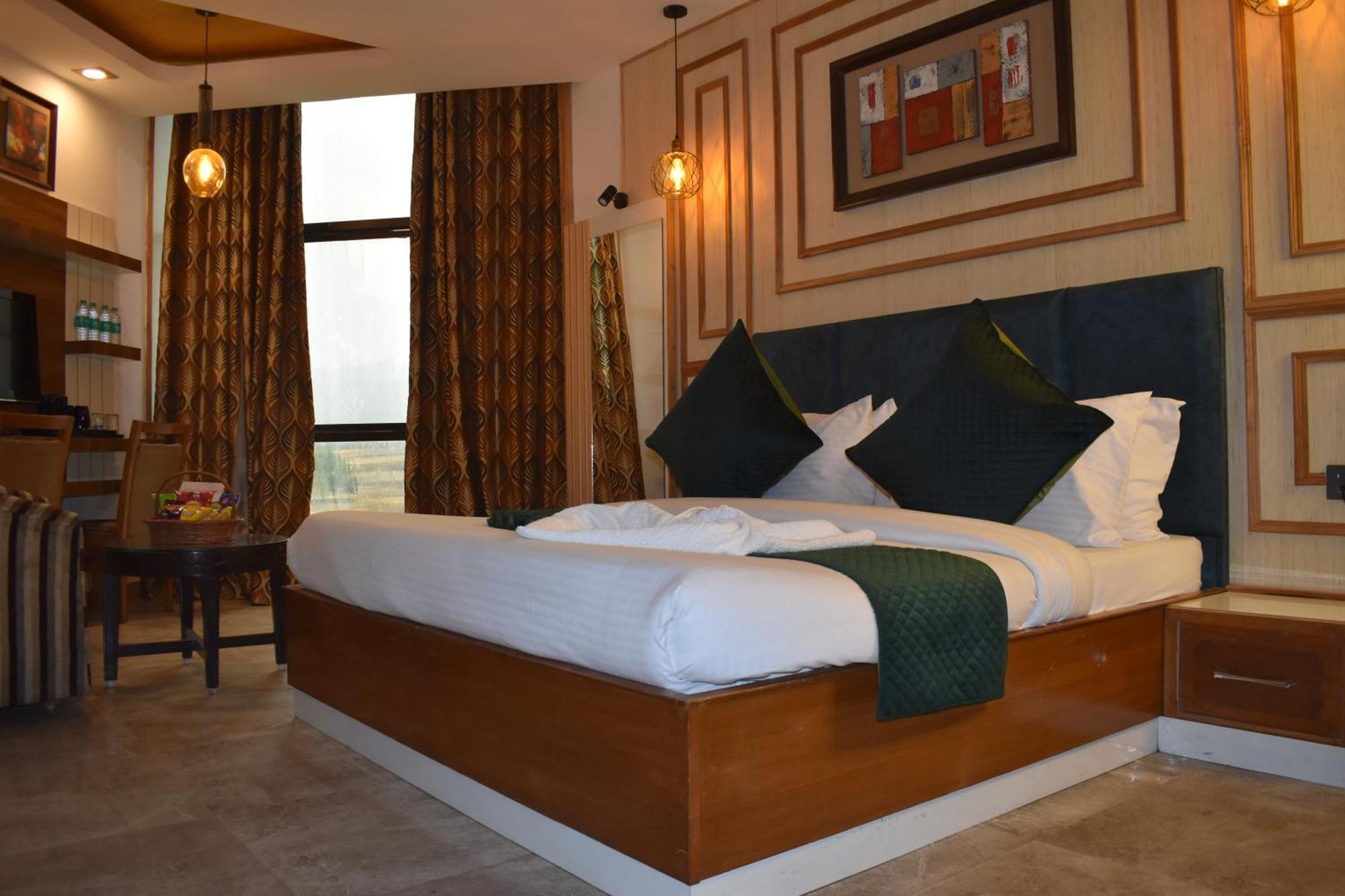 Hotel Padmini Palace Rani Pokhri Ngoại thất bức ảnh