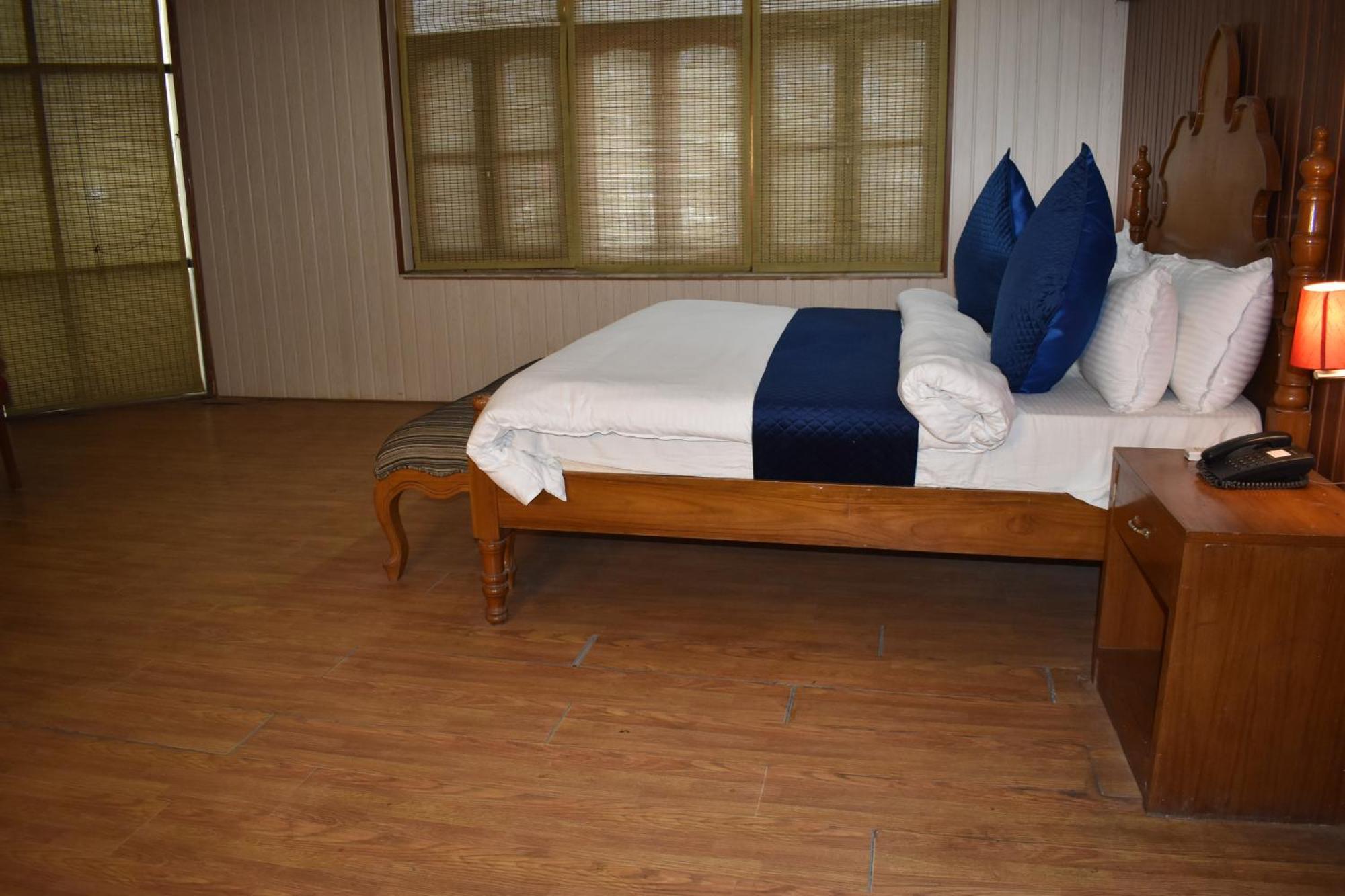 Hotel Padmini Palace Rani Pokhri Ngoại thất bức ảnh
