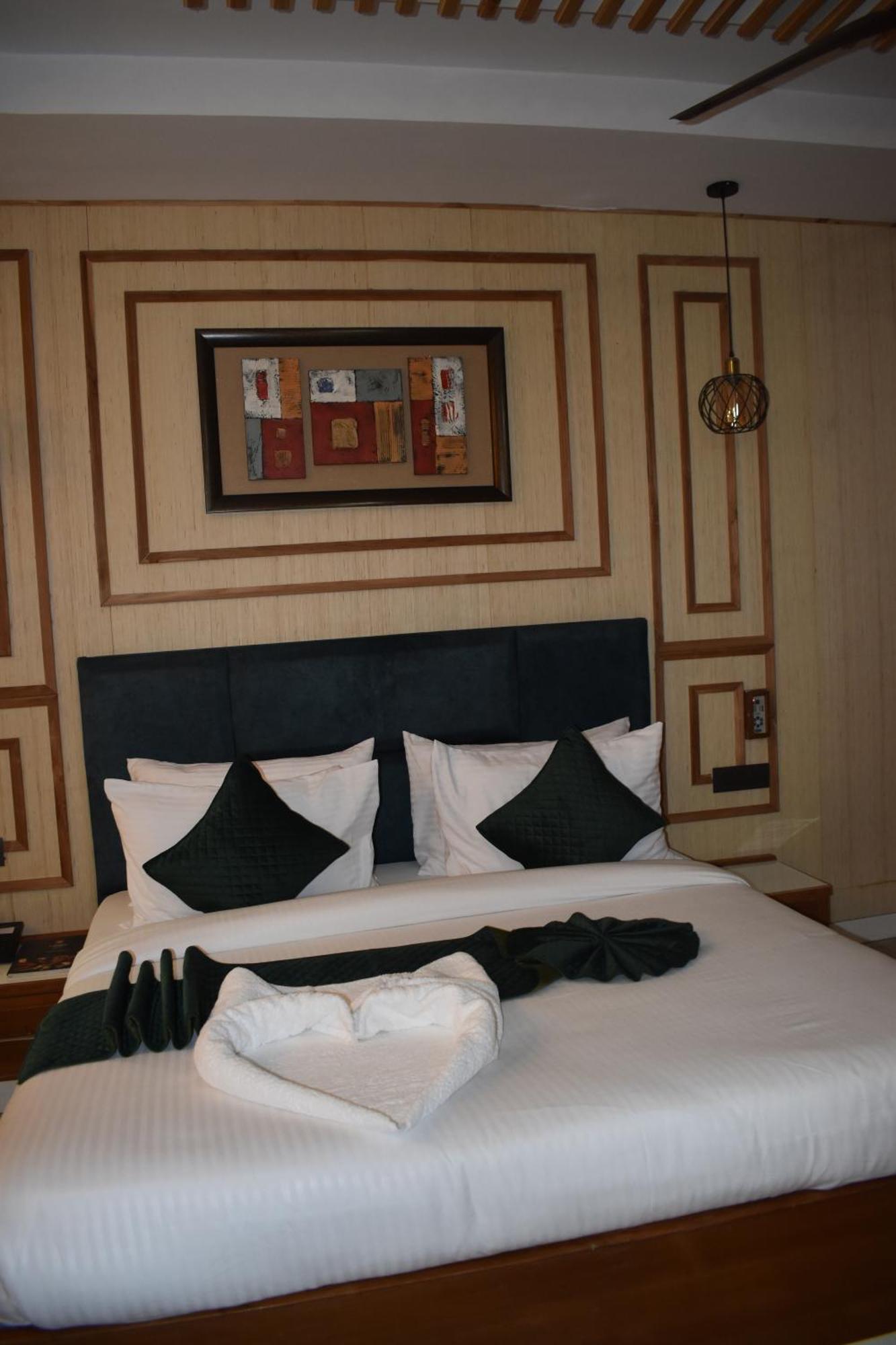 Hotel Padmini Palace Rani Pokhri Ngoại thất bức ảnh
