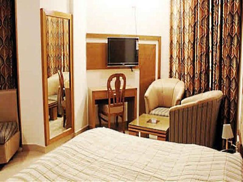 Hotel Padmini Palace Rani Pokhri Ngoại thất bức ảnh
