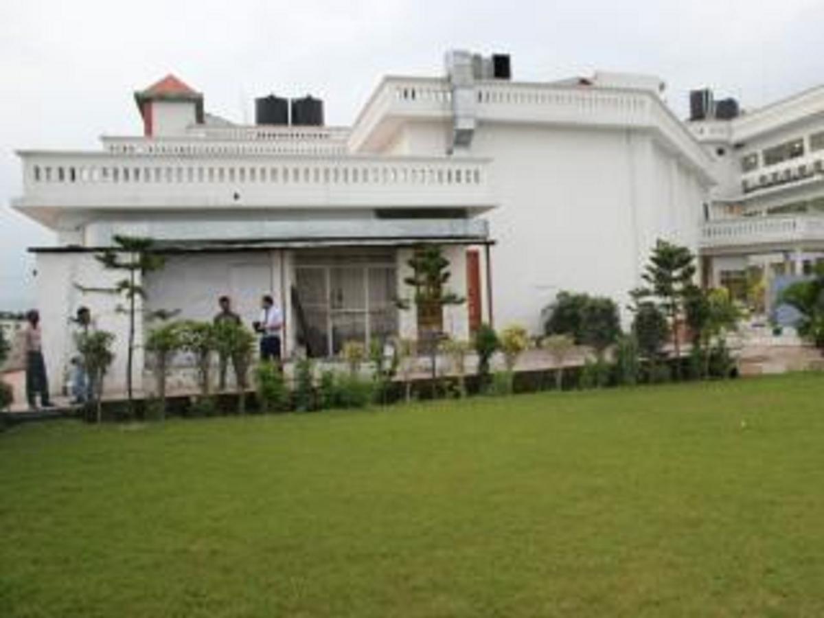 Hotel Padmini Palace Rani Pokhri Ngoại thất bức ảnh